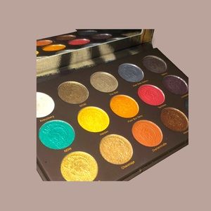 Nomad Berlin Palette